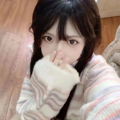 桃花含露又春风